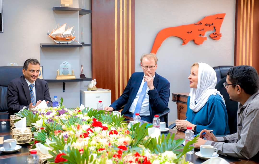 محافظ عدن يبحث مع وكيل وزارة الخارجية الألمانية التعاون والتنسيق المشترك