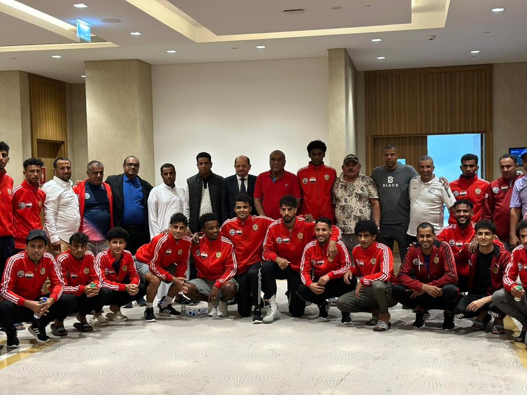‏السفير الزنداني يزور بعثة نادي فحمان-أبين قبل مباراة الاتحاد المنستيري