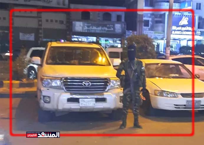 أطقم مسلحة وملثمون ينتشرون في عدن لمكافحة تعاطي "القات" - (صور)