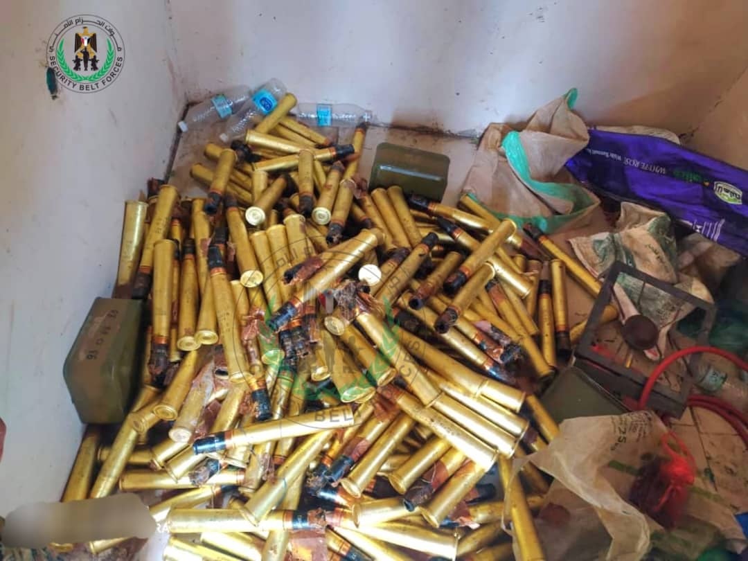 إحباط عملية تهريب كمية كبيرة من ذخائر السلاح الثقيل جنوب اليمن