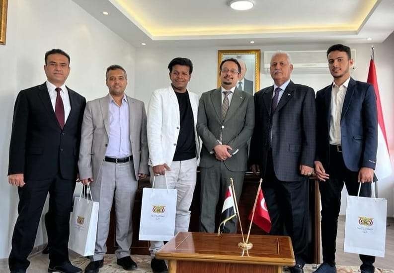 تكريم يمنيين فازا بمسابقة تركيا الدولية للقرآن الكريم