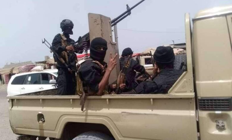 استشهاد مسؤولان عسكريان بارزان واصابة 4 اخرين من قوات الانتقالي بانفجار عبوات ناسفة جنوب اليمن