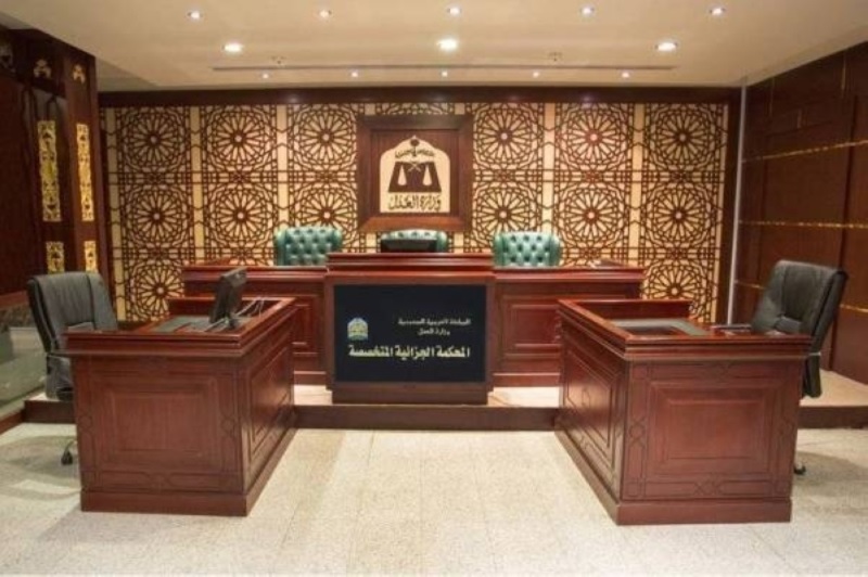 السعودية.. السجن 10 سنوات وغرامة 100 ألف ريال بحق مواطنين أدينا بتهريب مخدرات من اليمن