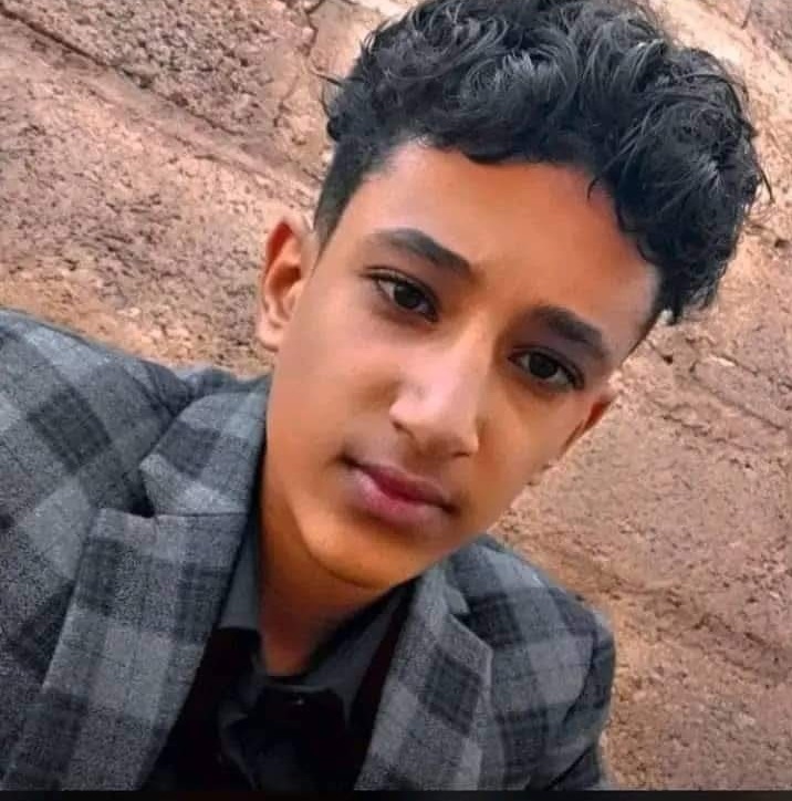 مسلح يختطف طفلاً ويطلق عليه 13 رصاصة ويرديه قتيلاً أمام أعين والدته في تعز