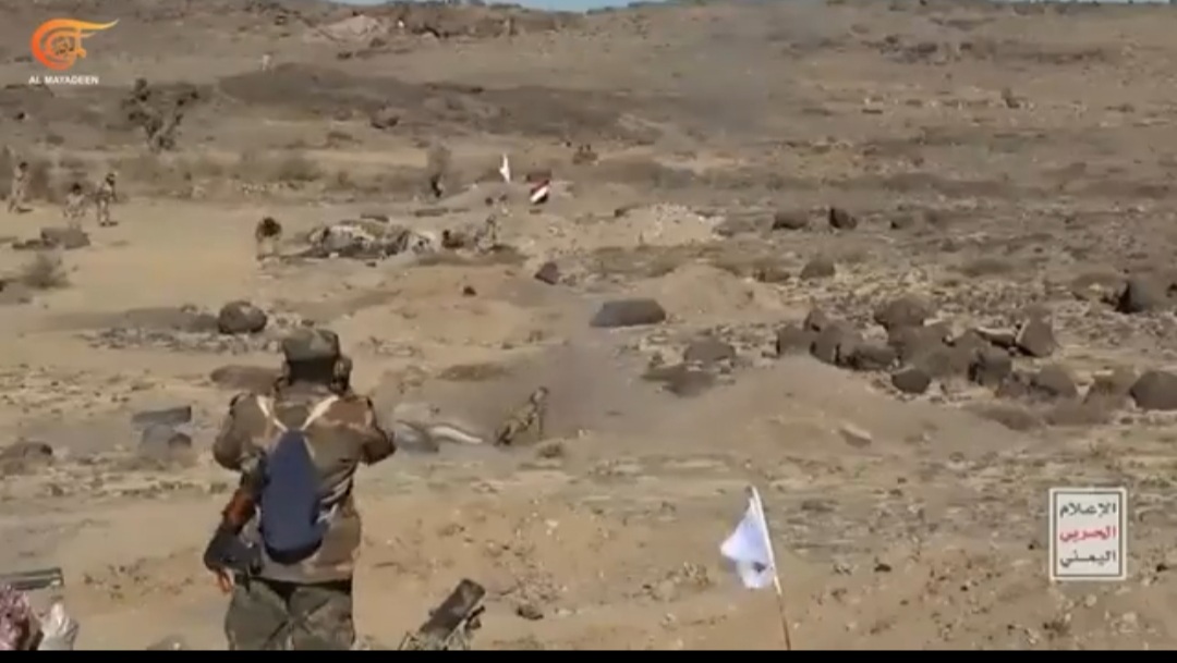 في رسالة تهديد باجتياح جديد.. الحوثيون ينظمون مناورة عسكرية على تخوم الجنوب - (فيديو)