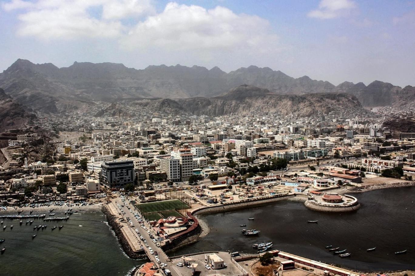 جندي من الحزام الأمني يقتل مواطناً في عدن ويفر هارباً