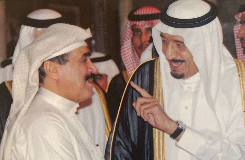 رئيس تحرير صحيفة كويتية لـ أبناء جنوب اليمن: العالم مشغول بـ غزة..سارعوا باعلان دولتكم