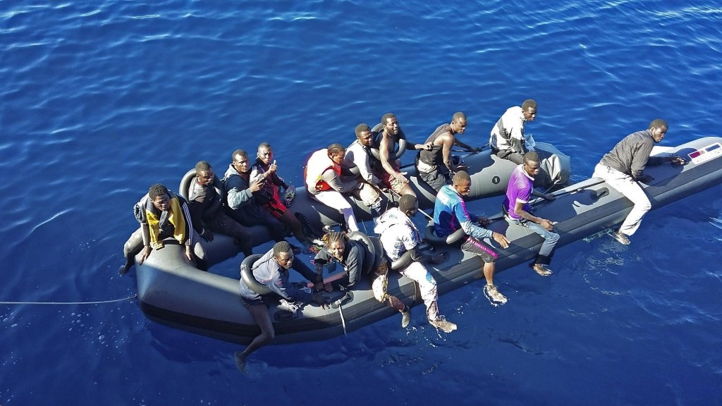 بينهم يمنيون.. البحرية الملكية  المغربية تنقذ 270 مهاجراً خلال 10 أيام