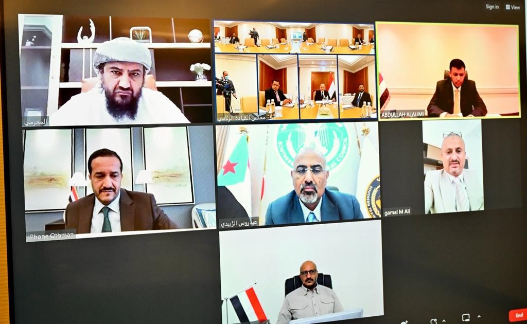 الرئاسي يلزم الحكومة بالتنفيذ الصارم لبنود اتفاقية المنحة السعودية ويشدد على عودة المسؤولين لمزاولة عملهم من عدن