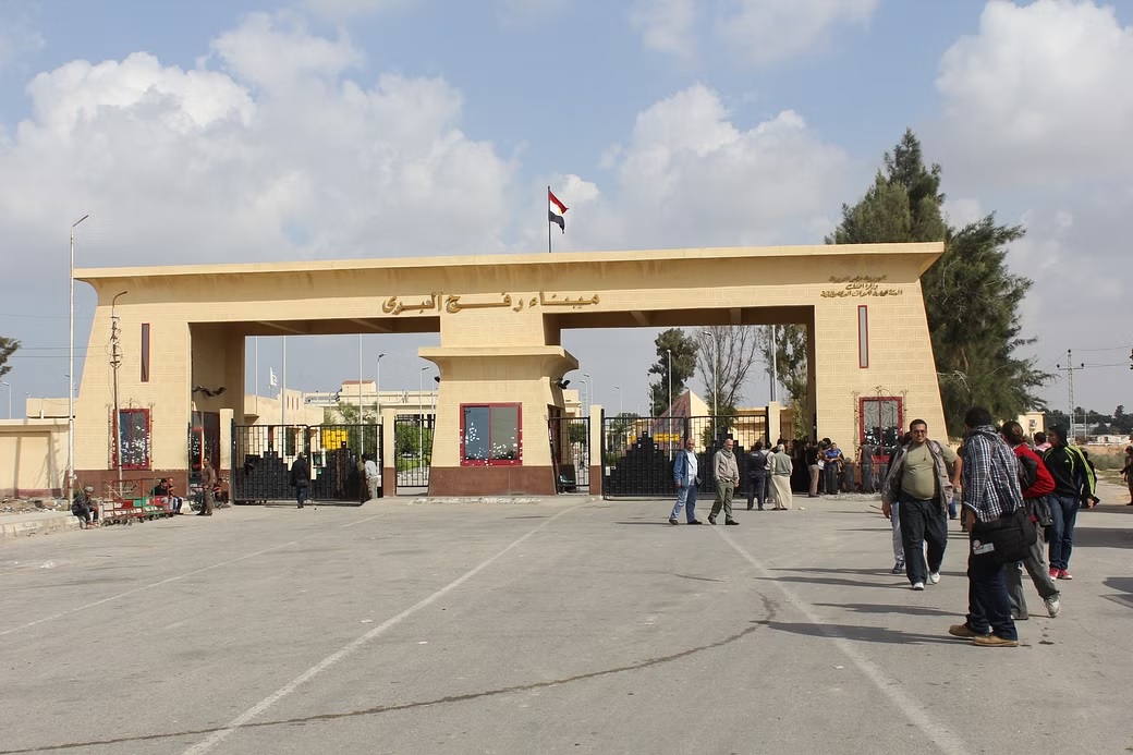 مصادر مصرية رفيعة: القضية الفلسطينية تشهد منعطفاً خطيراً ونحذر من تصفيتها على حساب مصر
