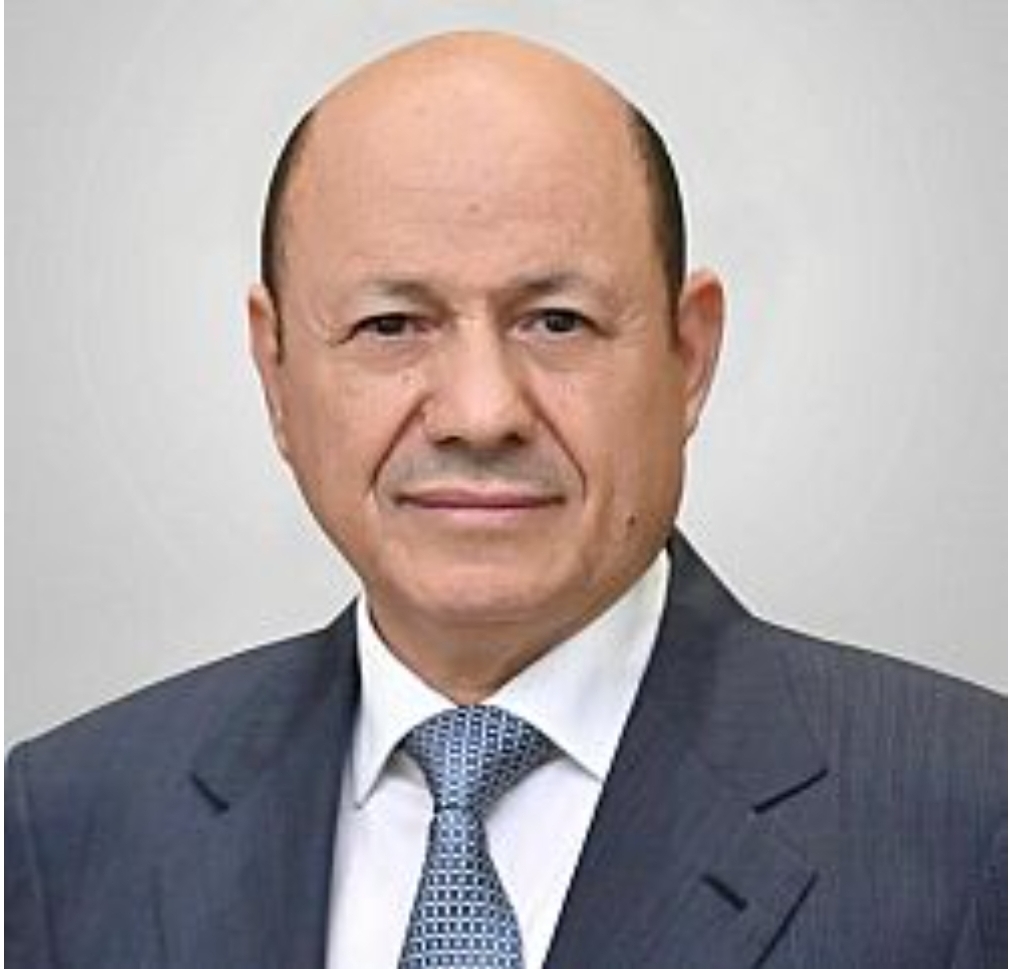 الرئيس رشاد العليمي يصل مدينة الرياض في زيارة خاصة 