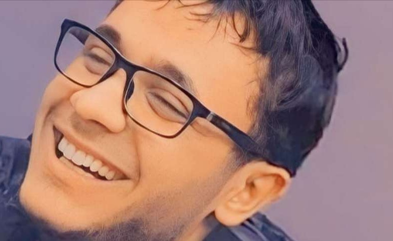 وفاة نجل شاعر يمني بارز غرقا على الحدود اليونانية