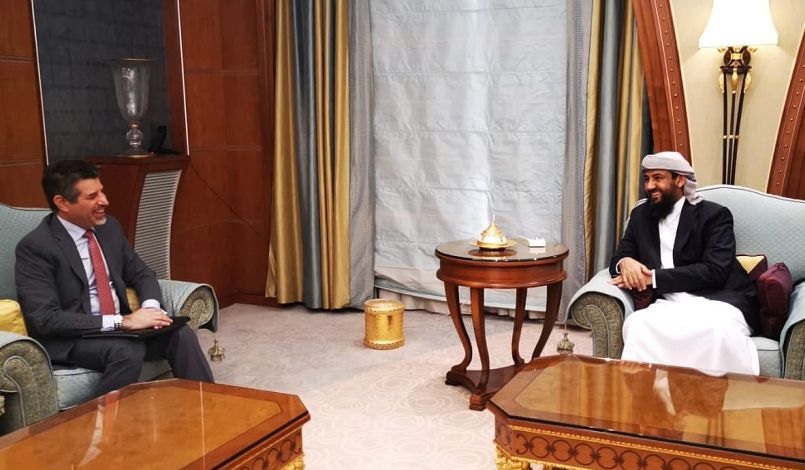 أبوزرعة المحرمي يستقبل السفير الامريكي ويؤكد: وضع اللاسلم واللاحرب غير مقبول ولدينا خيارات قاسية ومريرة على الحوثيين