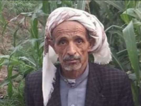 ثلاثة شبان أشقاء يقتلون مسناً طعناً بالسكين بعد خروجه من أحد مساجد صنعاء