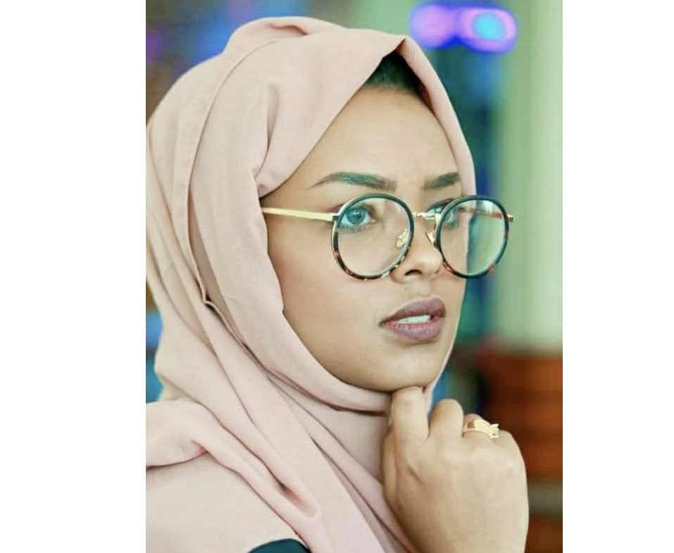إنتصار الحمادي تشكر لقاضي حوثي بعد تأييد الحكم الابتدائي: شكراً لك.. أنتم ظلمة