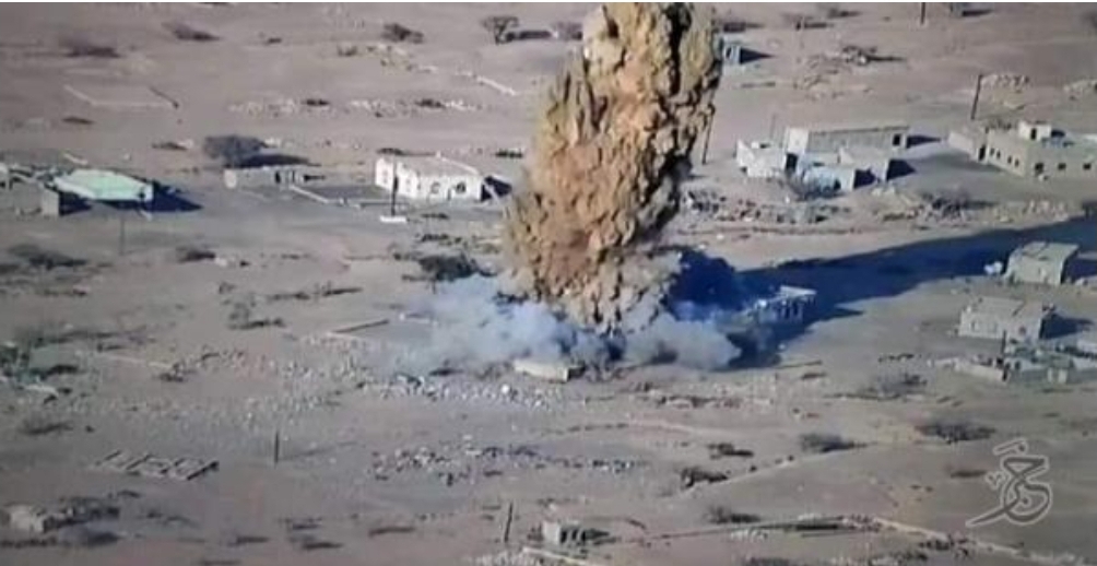 مأرب..المليشيا تفجر4منازل بمدينة صرواح 