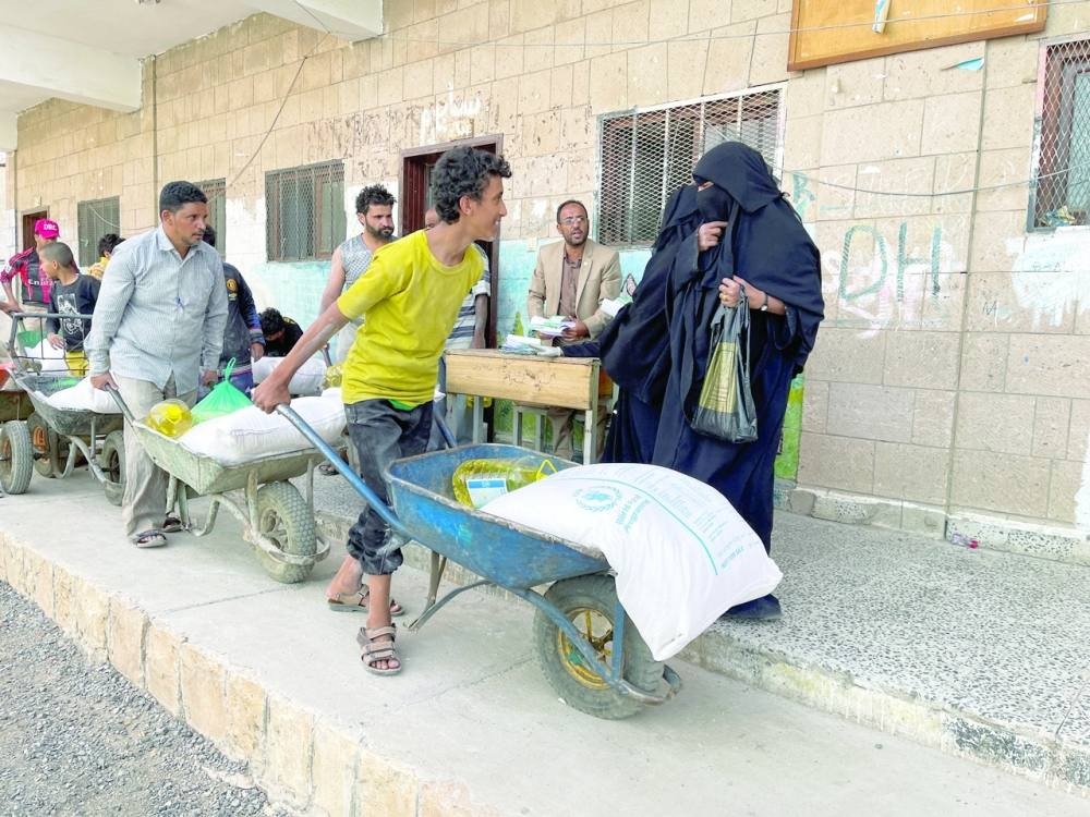 الدولار الجمركي يسبب أزمة غذائية في اليمن