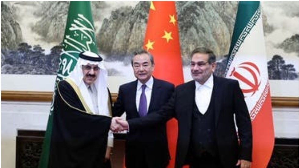 مسؤول ايراني...الأجواء "الإيجابية" للعلاقات مع السعودية ستكون سببا لحل الأزمة في اليمن.