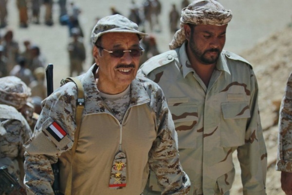 مسؤول حكومي يمني يكشف تفاصيل اليوم الاخير من عملية تبادل الأسرى.. ما علاقة علي محسن؟