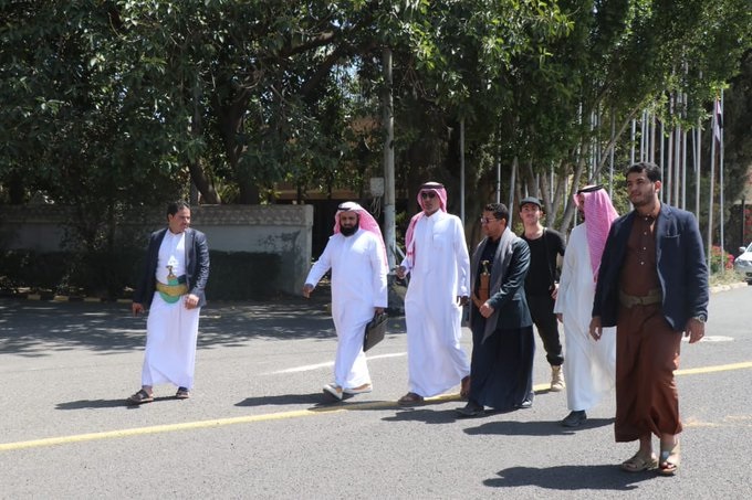 انتهاء الزيارات المتبادلة بين صنعاء وأبها وقيادي Hوثي: هذا ما جرى ونأمل حل بقية الإشكاليات قريباً 