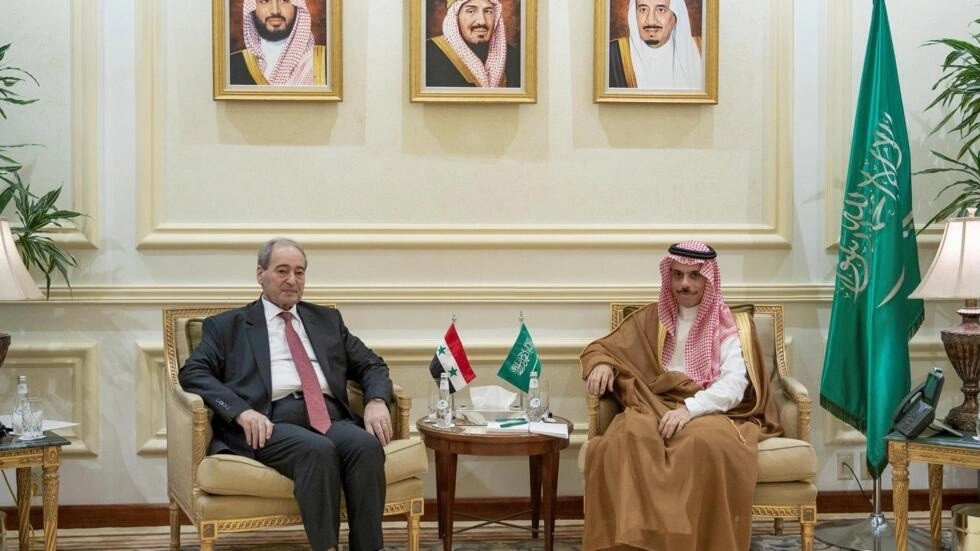 لأول مرة منذ 12 عاما.. وزير خارجية السعودية يزور سوريا