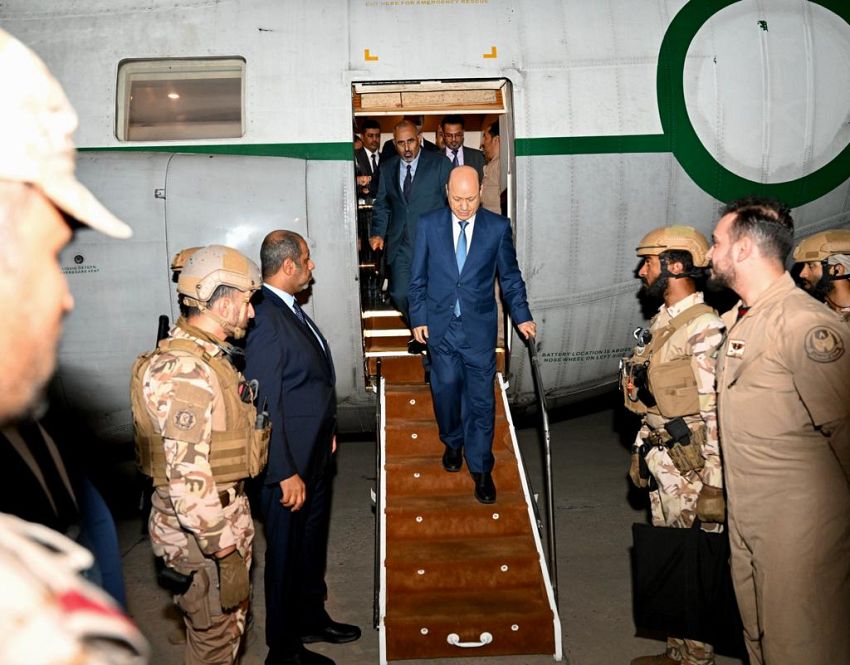 العليمي والزبيدي يعودان الى عدن قادمين من السعودية
