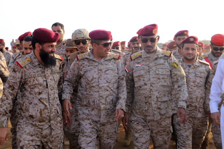 رئيس هيئة الاركان من صعدة: اليمنيون لن يقبلوا بالمشاريع الفارسية ويرفضون أوهام مخلفات الإمامة والاستعمار