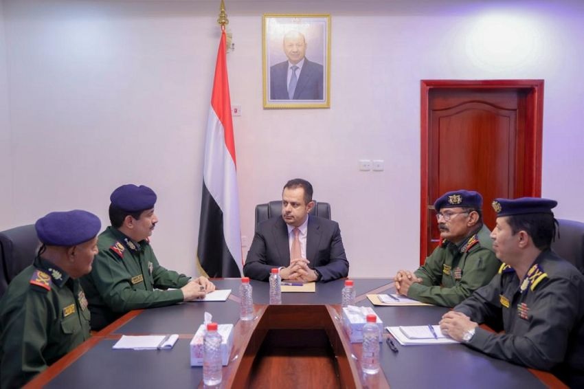 رئيس الحكومة اليمنية يصدر توجيهات هامة بشأن العمل الأمني ومكافحة التهريب
