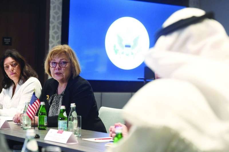مسؤولة أمريكية بارزة: أمن المنطقة مرتبط بانهاء الحرب في اليمن