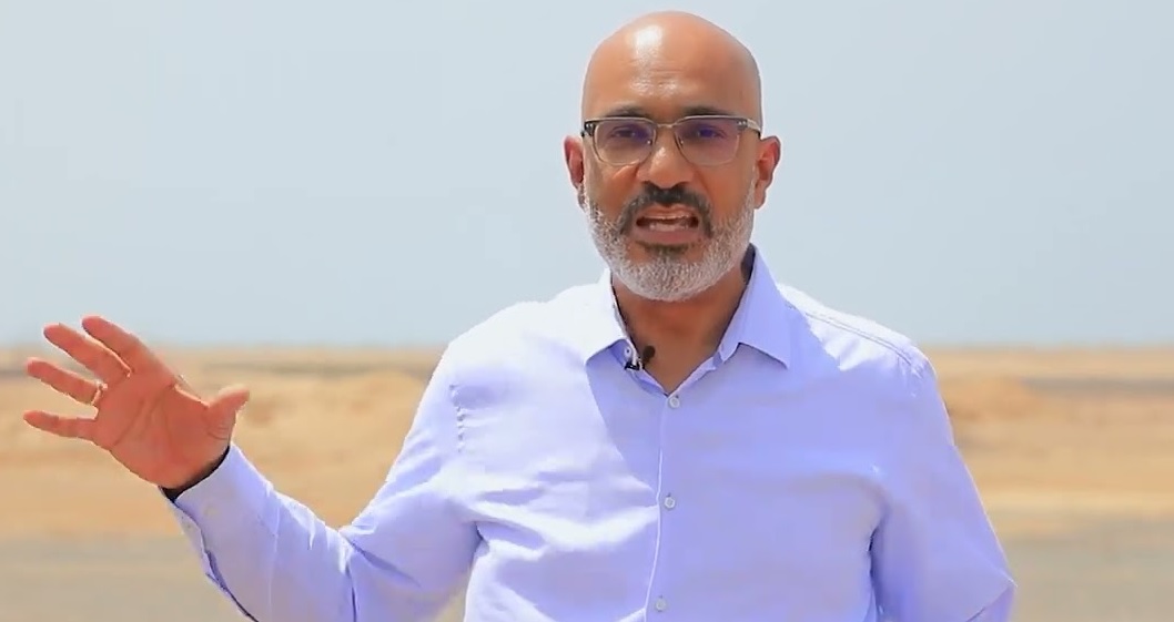 دبلوماسي غربي يفجر مفاجأة مدوية: زرت صنعاء ووصلت مع الحوثيين إلى طريق مسدود بشأن هذا الأمر