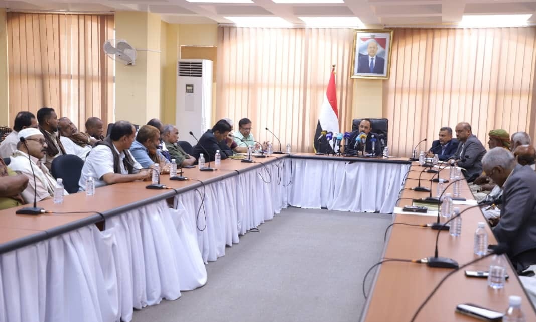 حضرموت.. اجتماع موسع لمناقشة سُبل توفير الأمن الغذائي السمكي للمواطنين بأسعار مناسبة