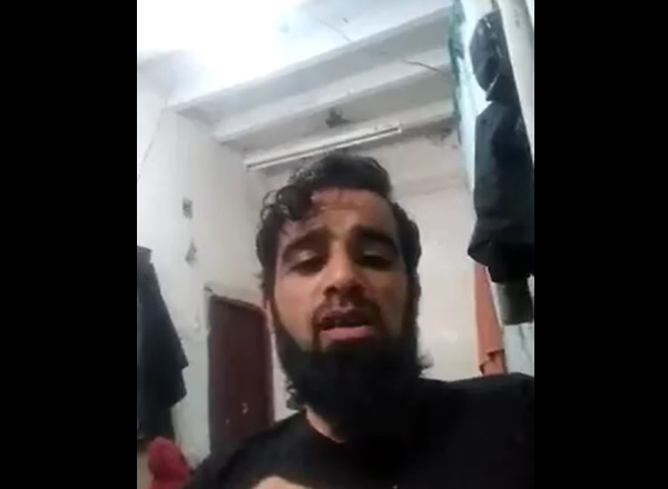 قطعت الانترنت وحاصرت الاحياء في إب.. ميليشيا الح.وثي تبحث عن شاب هاجم زعيمها - (فيديو)