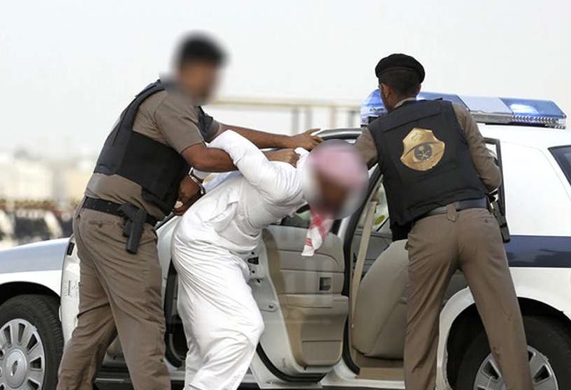 السعودية تضبط يمنيا بمنفذ الوديعة لتهريبه اقراصاً خاضعة للتداول الطبي