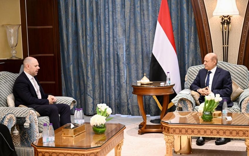 الرئيس العليمي يستقبل سفير بريطانيا ويحث المجتمع الدولي على مضاعفة الضغوط على ميليشيا صعدة لإنهاء معاناة اليمنيين