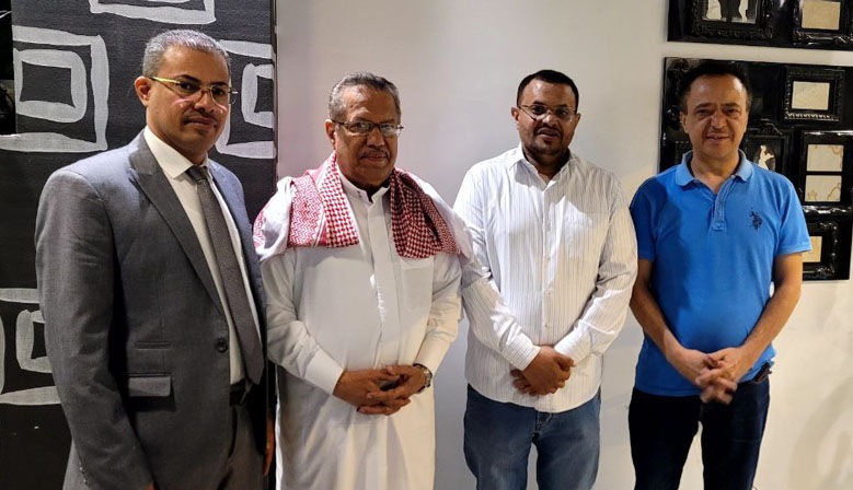 رئيس وأمين عام اتحاد الإعلاميين اليمنيين يلتقيان ‎رئيس مجلس الشورى