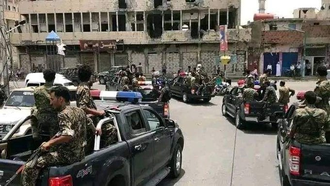 انتشار أمني واسع في شوارع وجولات مدينة تعز
