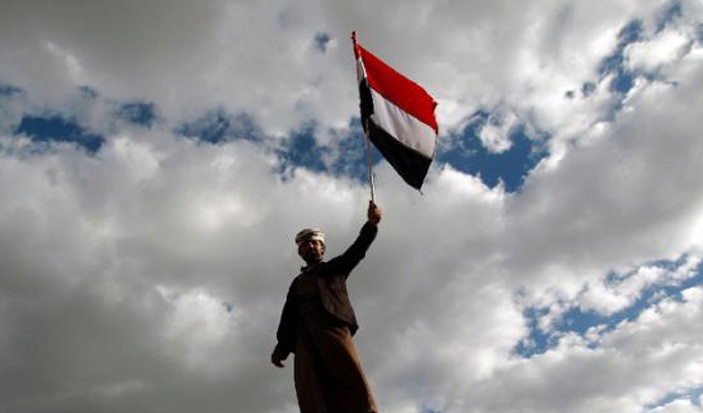 صحيفة بريطانية تحذر: مخاطر التدهور في اليمن ماتزال قائمة