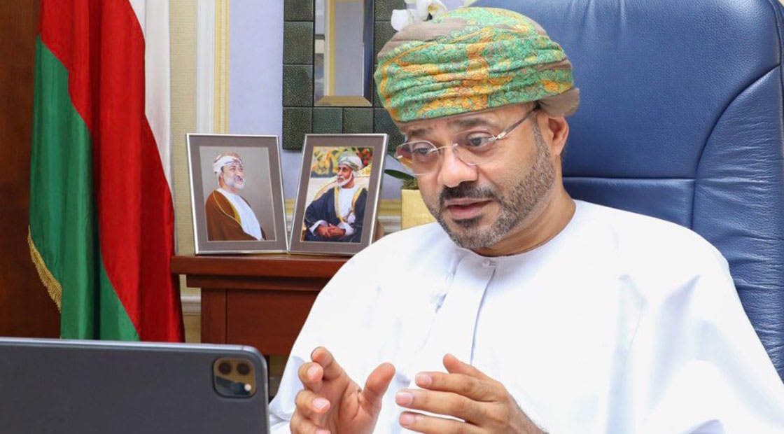 وزير خارجية عمان: ندعم جهود إيجاد حل سياسي شامل ينهي أزمة اليمن