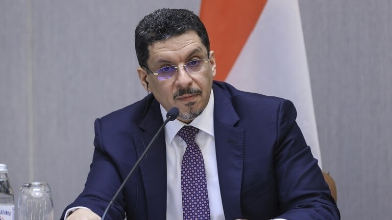مجهول يطارد وزير خارجية اليمن وينتحل صفته وينهب أموالاً باسمه