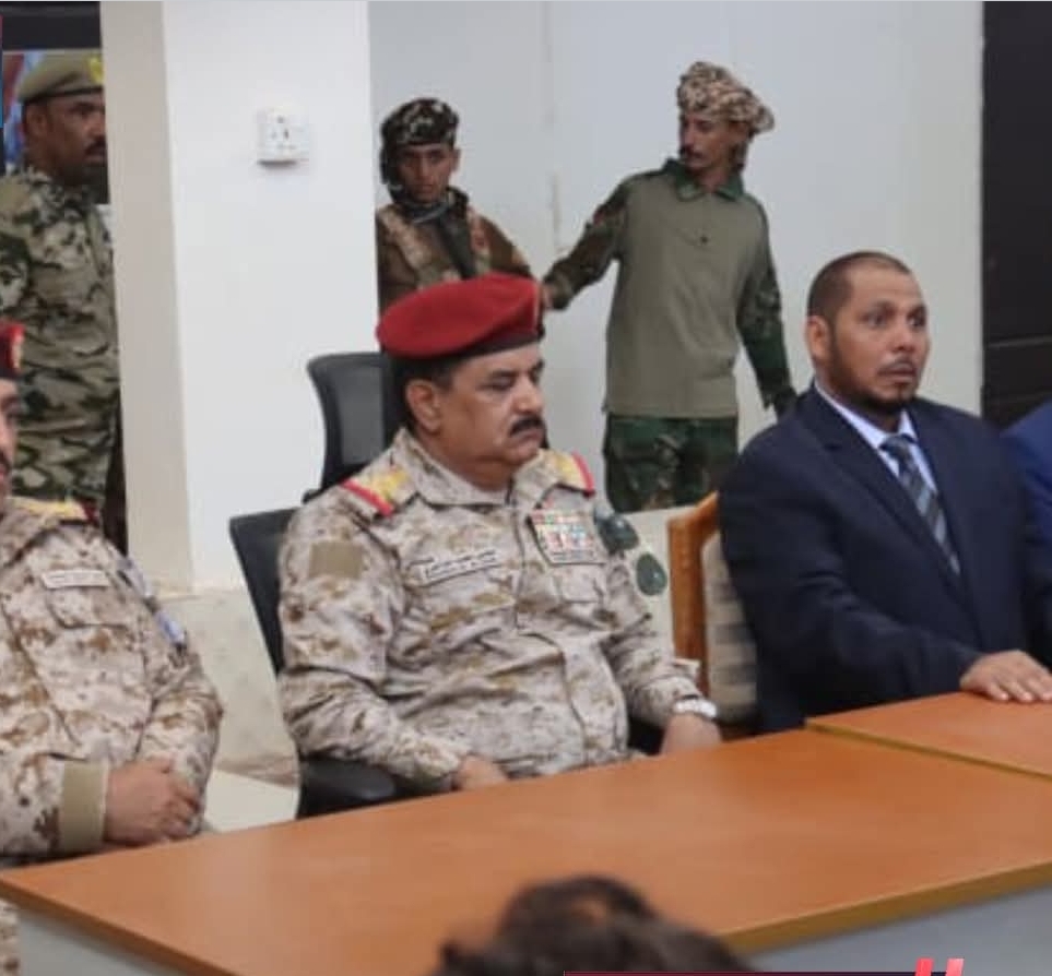 سقطرى: وزير الدفاع يشدد على الجاهزية لمواجهة الحوثي وحماية الأرخبيل
