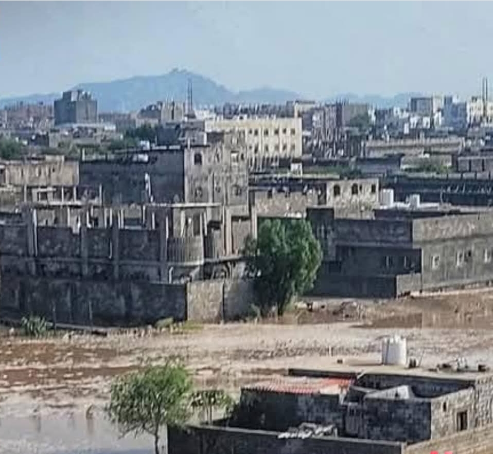 العثور على جثتي طفل ومواطن جرفته السيول في أبين والحسوة