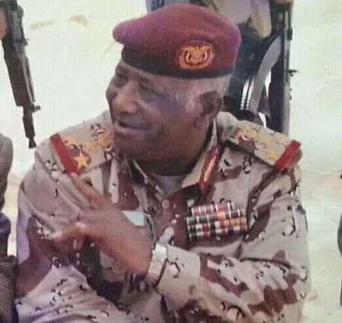 مسؤول حكومي يمني: الحوثي في وضع محرج لا يحسد عليه بسبب اللواء فيصل رجب (تفاصيل)