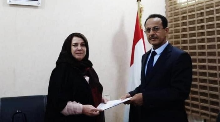 الممثل المقيم لبرنامج الأمم المتحدة الإنمائي الجديد في اليمن يسلم اوراق اعتماده