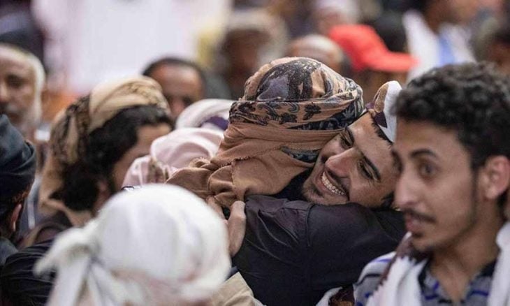 مسؤول حكومي يمني يكذّب الحوثيين: نعلنها بالفم المليان جاهزون لتبادل الأسرى الكل مقابل الكل