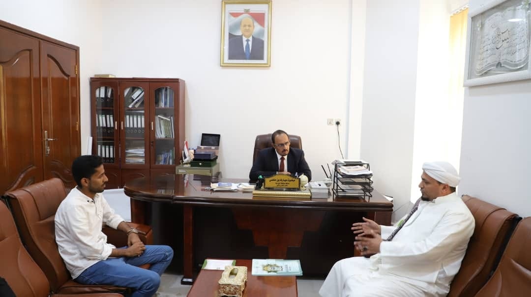 محافظ حضرموت يطلع على التحضيرات لعقد المؤتمر الدولي الأول "الفكر الإسلامي بين العلم والانحراف"