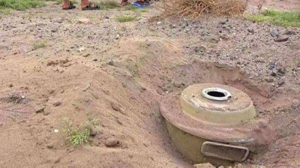مصرع 3 حوثيين بإنفجار عبوة ناسفة زرعوها في تعز
